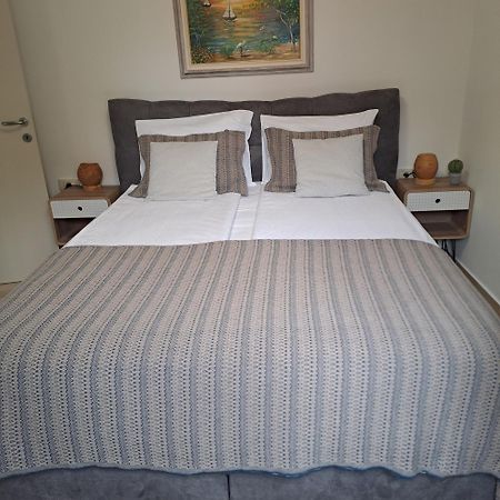 Apartment Lino - City Center ロヴィニ エクステリア 写真